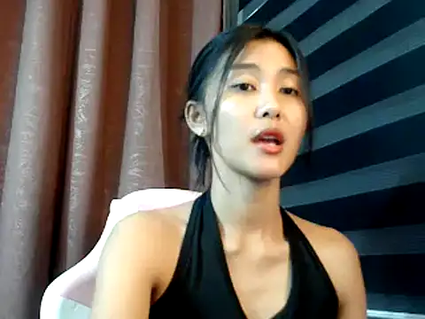 Snapshot of De_amore chatting on October 10, 2025, 2:05 pm De amore online show from October 10, 2025, 2:05 pm