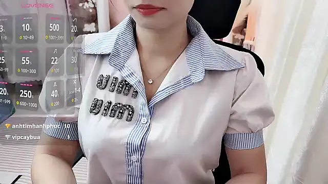 Snapshot of Xuka2594 chatting on November 20, 2025, 6:18 pm Xuka2594 online show from November 20, 2025, 6:18 pm