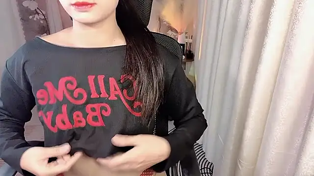 Snapshot of Xuka2594 chatting on December 3, 2025, 12:58 pm Xuka2594 online show from December 3, 2025, 12:58 pm