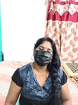 tamil-aunt online show from October 19, 2025, 6:19 pm
