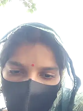 Snapshot of Pooja_suhani chatting on October 12, 2025, 7:29 am Pooja suhani online show from October 12, 2025, 7:29 am