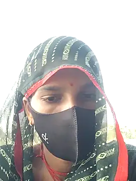 Snapshot of Pooja_suhani chatting on October 15, 2025, 9:31 am Pooja suhani online show from October 15, 2025, 9:31 am