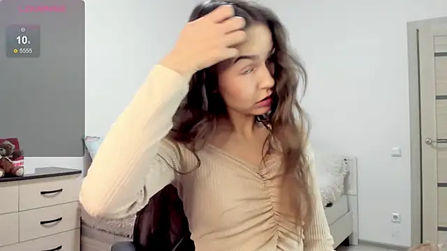 LionKierra online show from November 7, 2025, 4:12 am