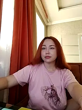 LolaMint  online show from December 15, 2025, 10:41 am