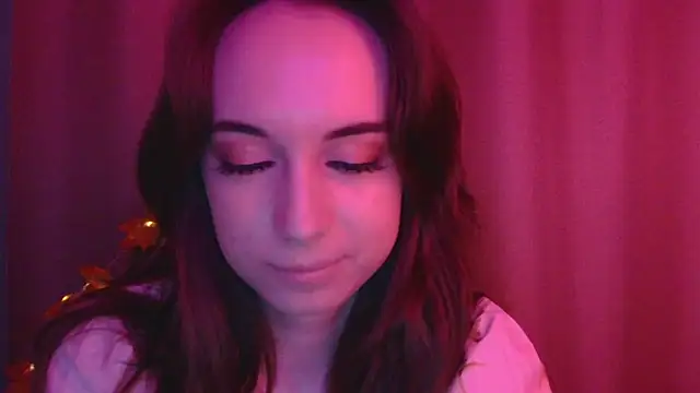 VeraLush online show from November 8, 2025, 1:33 pm