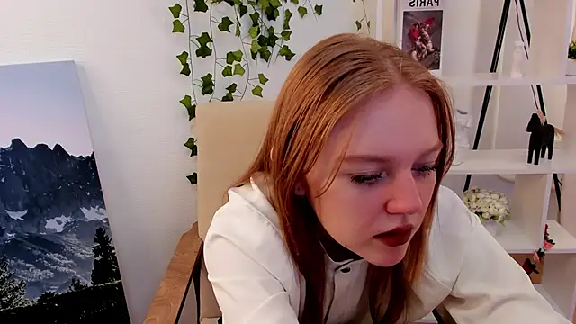 Snapshot of VernellArey chatting on October 13, 2025, 3:28 am VernellArey online show from October 13, 2025, 3:28 am