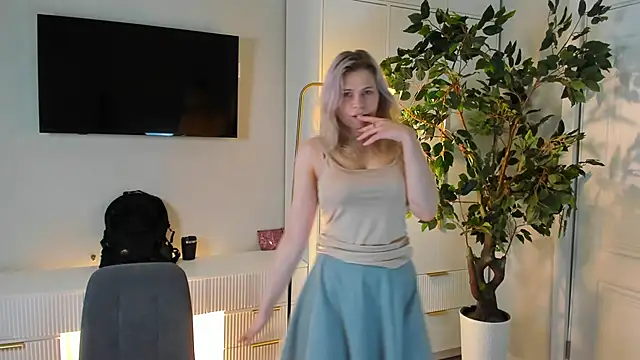 Snapshot of GeorginaPulgarin chatting on October 14, 2025, 8:04 am GeorginaPulgarin online show from October 14, 2025, 8:04 am