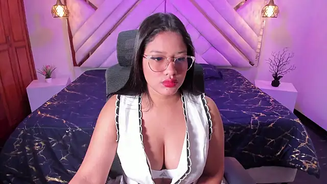 Snapshot of natachacole chatting on October 16, 2025, 11:22 am natachacole online show from October 16, 2025, 11:22 am