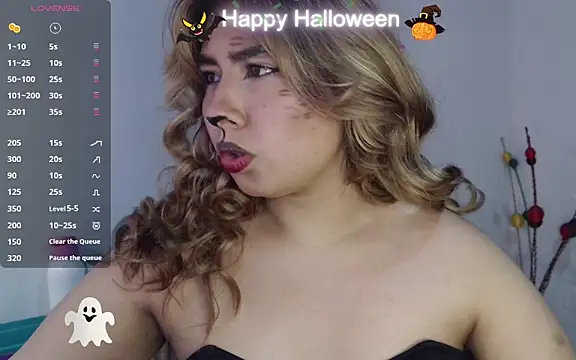 sofiazaf5 online show from October 31, 2025, 2:40 pm