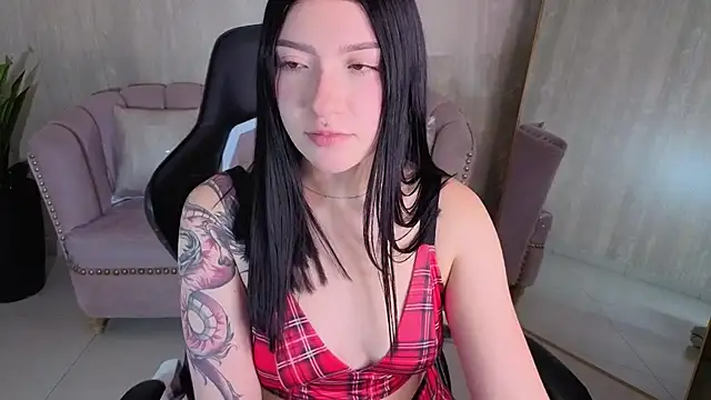 Snapshot of Dolcex_a chatting on October 16, 2025, 8:10 pm Dolcex a online show from October 16, 2025, 8:10 pm