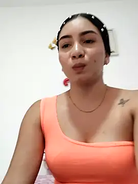 Snapshot of sophia_salazar18 chatting on October 17, 2025, 7:27 pm sophia salazar18 online show from October 17, 2025, 7:27 pm