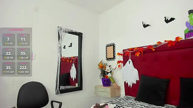 Snapshot of Sassha_ferrer chatting on October 24, 2025, 9:11 pm Sassha ferrer online show from October 24, 2025, 9:11 pm