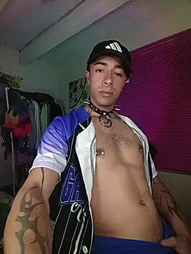 saenzjhonny online show from October 14, 2025, 4:46 am