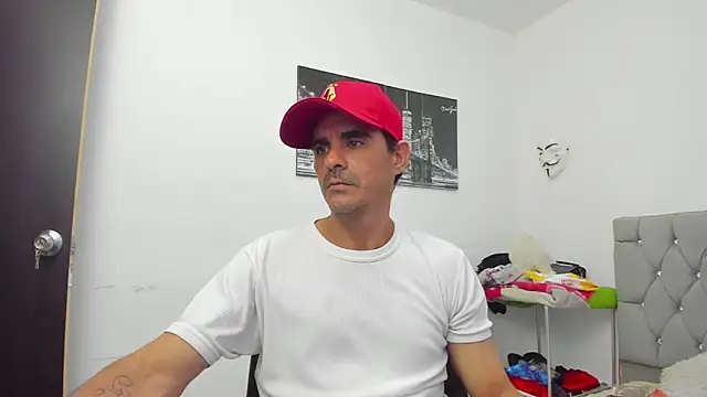 Sofi And Santy online show from November 29, 2025, 12:46 am