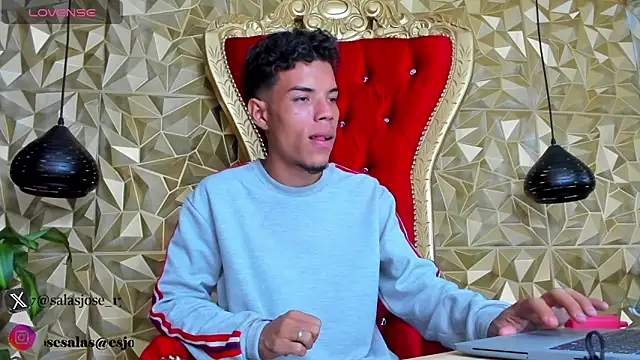 jhojan foxxx  online show from November 8, 2025, 8:40 pm