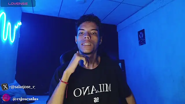 jhojan foxxx  online show from November 30, 2025, 8:35 pm