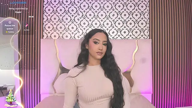 Snapshot of BEELLA_TAY1 chatting on November 17, 2025, 8:03 pm BEELLA TAY1 online show from November 17, 2025, 8:03 pm