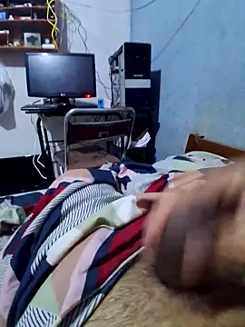 Snapshot of latinooso chatting on November 18, 2025, 7:46 am latinooso online show from November 18, 2025, 7:46 am