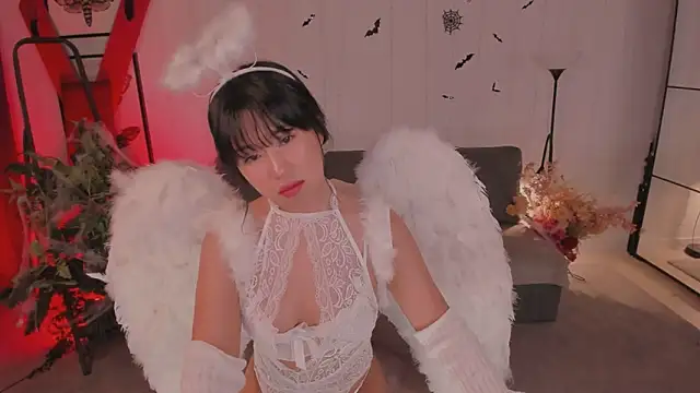 Snapshot of Erika_Kim chatting on October 29, 2025, 6:04 am Erika Kim online show from October 29, 2025, 6:04 am