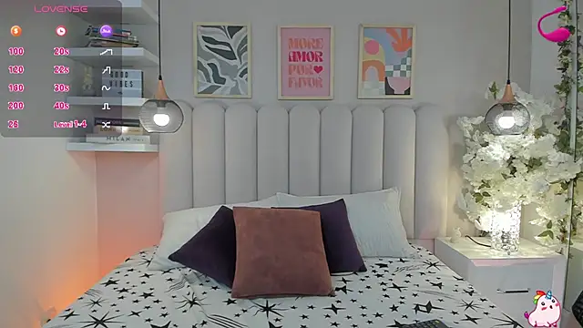 Snapshot of Isabella__gonzalez_ chatting on November 21, 2025, 3:38 am Isabella gonzalez online show from November 21, 2025, 3:38 am