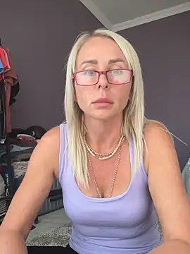 ElenabonyX online show from October 11, 2025, 12:36 pm