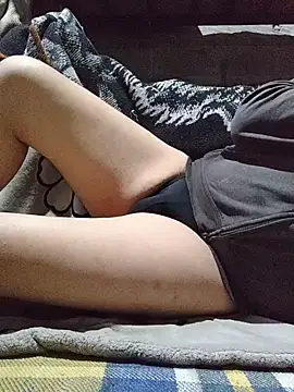 axel-spr online show from December 4, 2025, 4:33 am