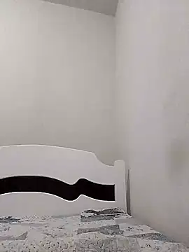 Snapshot of Camilanifeta chatting on December 18, 2025, 4:35 pm Camilanifeta online show from December 18, 2025, 4:35 pm