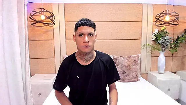 GaelCarter online show from November 25, 2025, 4:45 am