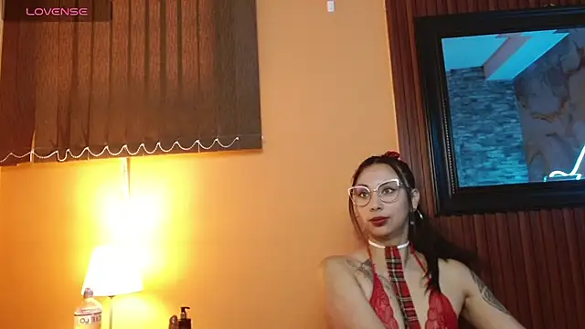 marilyncandy303av online show from November 7, 2025, 12:38 pm