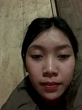 linh-lan1 online show from December 15, 2025, 1:15 pm