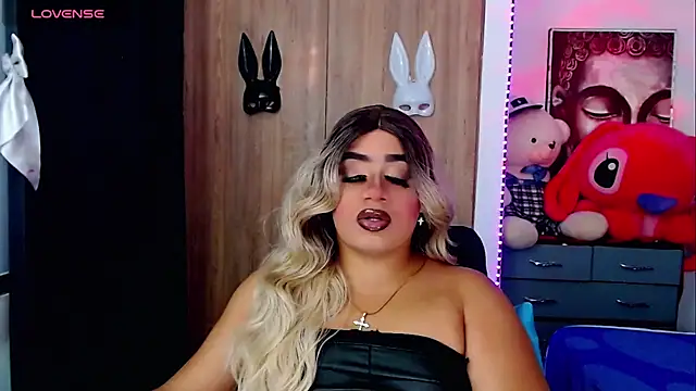 Snapshot of Sofiabigcock22 chatting on October 24, 2025, 9:55 pm Sofiabigcock22 online show from October 24, 2025, 9:55 pm