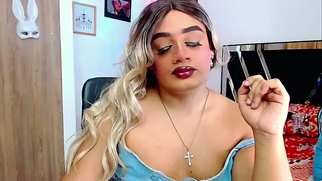 Snapshot of Sofiabigcock22 chatting on December 3, 2025, 10:35 am Sofiabigcock22 online show from December 3, 2025, 10:35 am