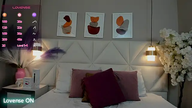 Snapshot of Ari_lynn_ chatting on November 11, 2025, 3:39 am Ari lynn online show from November 11, 2025, 3:39 am