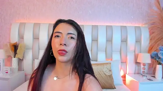 Snapshot of Ari_lynn_ chatting on December 3, 2025, 3:25 am Ari lynn online show from December 3, 2025, 3:25 am