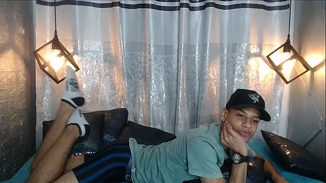 Snapshot of liam_sti1 chatting on October 19, 2025, 12:11 am liam sti1 online show from October 19, 2025, 12:11 am