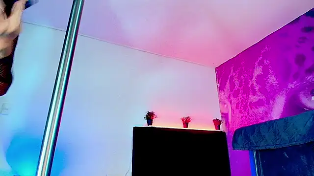 Snapshot of ANGEL_EVIL_S7 chatting on November 6, 2025, 12:28 pm ANGEL EVIL S7 online show from November 6, 2025, 12:28 pm