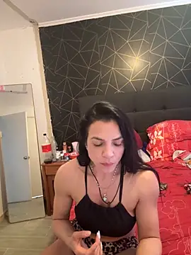 Snapshot of Kattefit chatting on November 17, 2025, 5:19 pm Kattefit online show from November 17, 2025, 5:19 pm