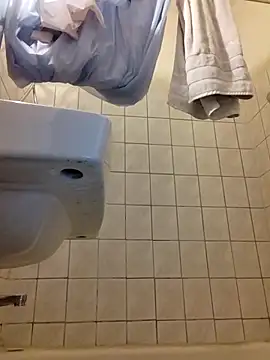 swipeswanger online show from October 12, 2025, 7:07 am