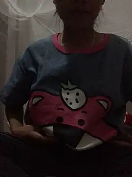 Snapshot of namicute chatting on October 12, 2025, 2:05 pm namicute online show from October 12, 2025, 2:05 pm