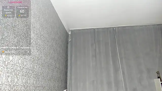 ElisSweety online show from November 12, 2025, 1:28 am