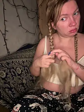 Snapshot of Barby_Kiss chatting on October 17, 2025, 6:32 pm Barby Kiss online show from October 17, 2025, 6:32 pm