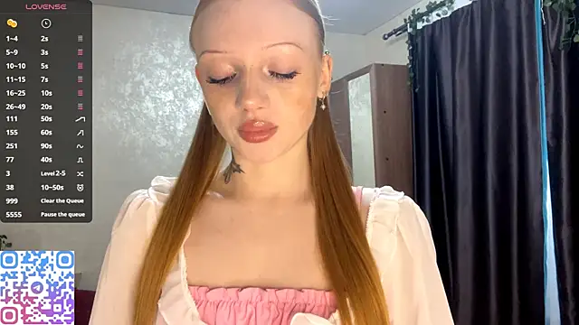 Iamlylu online show from November 15, 2025, 5:38 am