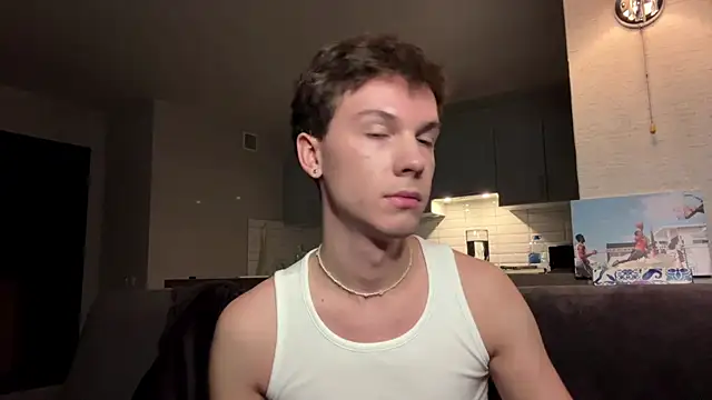 Jeremy1Scott online show from November 4, 2025, 3:16 am