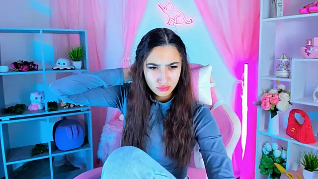 Snapshot of RebeckaThornton chatting on November 13, 2025, 9:08 am RebeckaThornton online show from November 13, 2025, 9:08 am