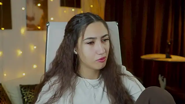 Snapshot of RebeckaThornton chatting on December 4, 2025, 9:51 am RebeckaThornton online show from December 4, 2025, 9:51 am