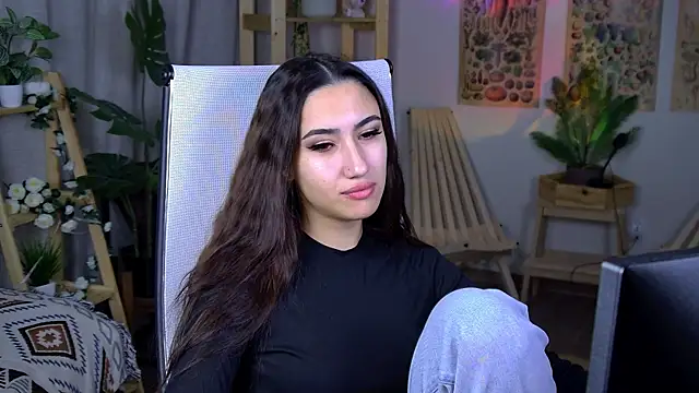 Snapshot of RebeckaThornton chatting on December 5, 2025, 9:51 am RebeckaThornton online show from December 5, 2025, 9:51 am