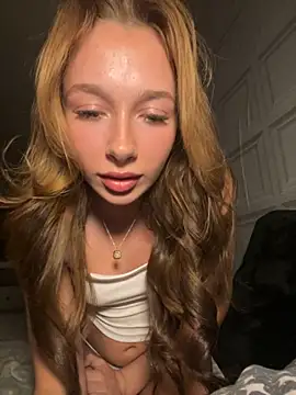 PoppyBabeMae online show from November 1, 2025, 11:51 pm