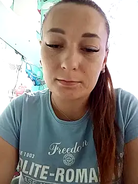 Snapshot of HollyDollsi chatting on October 13, 2025, 10:15 am HollyDollsi online show from October 13, 2025, 10:15 am