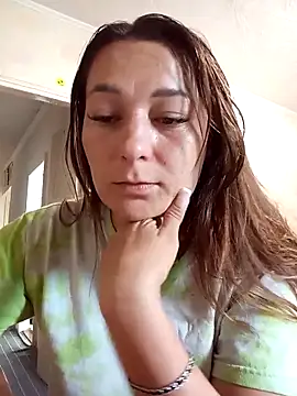 Snapshot of HollyDollsi chatting on October 22, 2025, 12:05 pm HollyDollsi online show from October 22, 2025, 12:05 pm