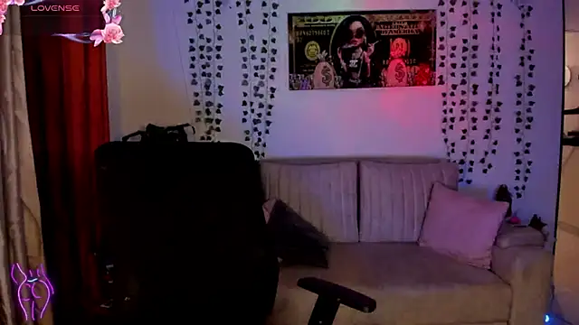 Lizz martins online show from October 30, 2025, 2:24 am